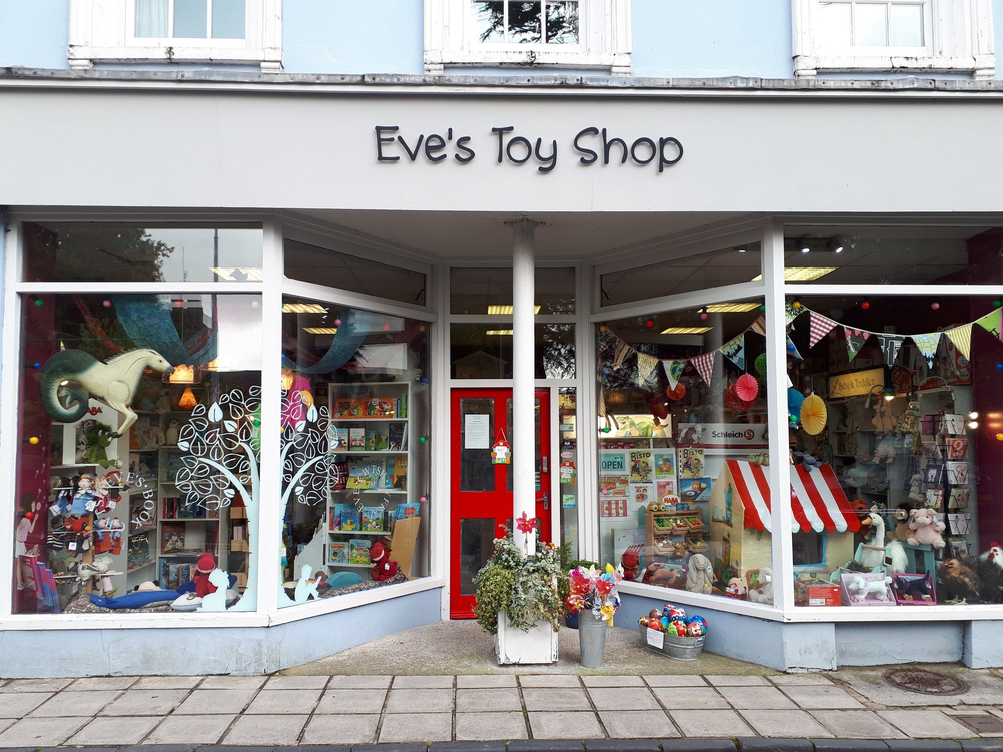 Visit Eve's Toy Shop - Llandeilo, South Wales